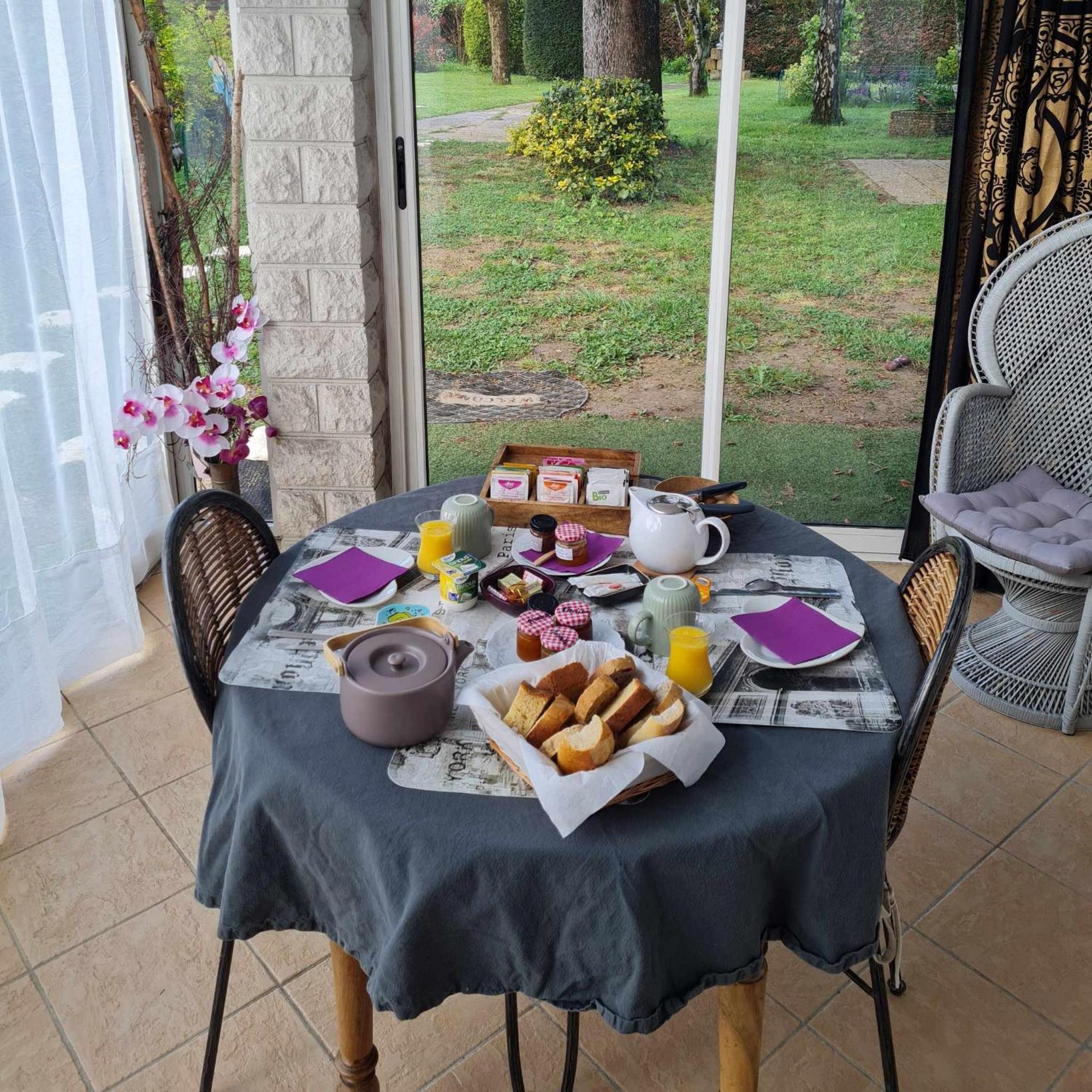 Saint-Medard-de-Mussidan Les Cedres Bleus B&B 외부 사진